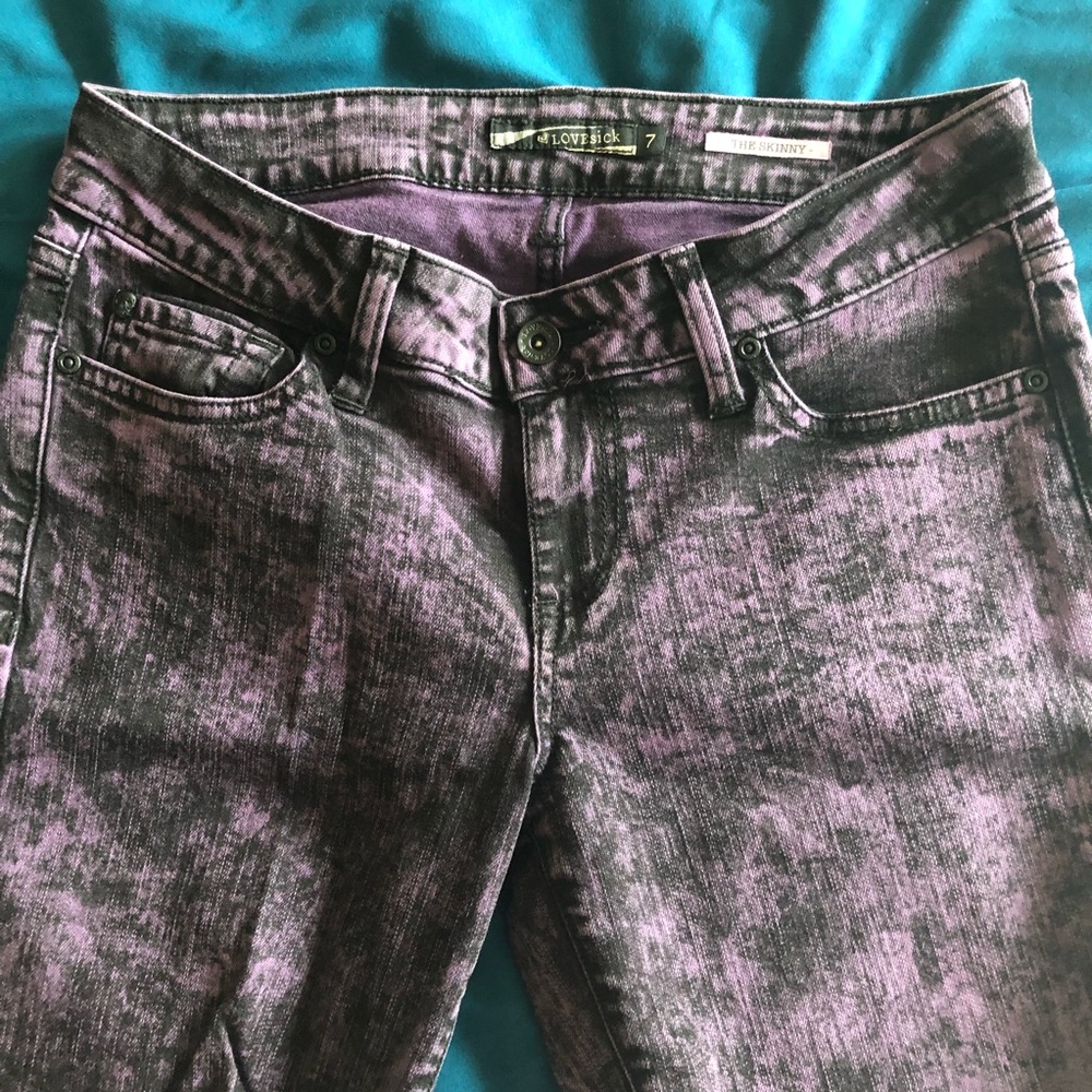 Lovesick acid wash skinny jeans in black/purple